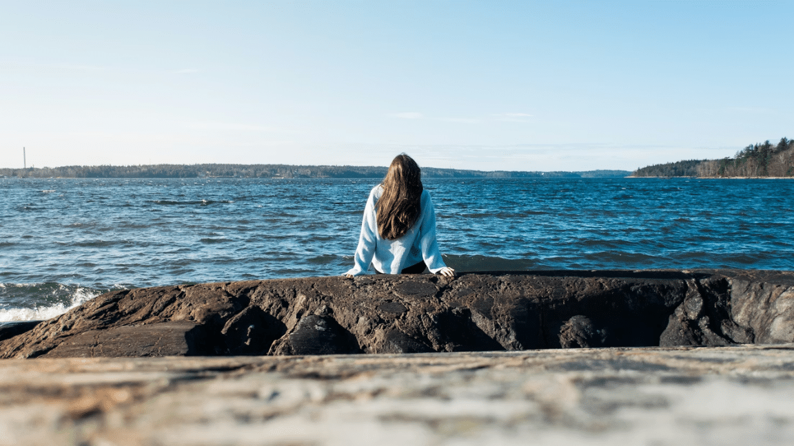 Why Familiar Routines Can Feel So Calming During Stress - thebluehabits.com